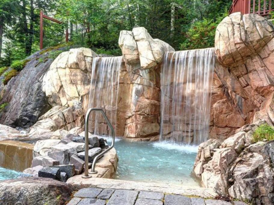 Tremblant Les Eaux 227-1 By Escapades Tremblant Lejlighed Mont-Tremblant Eksteriør billede